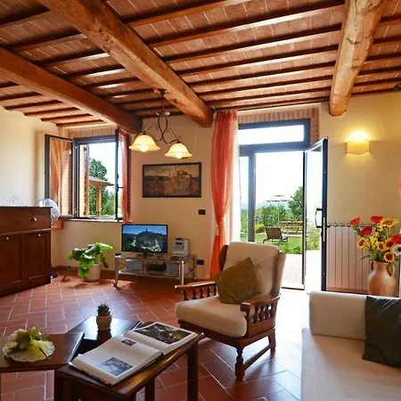 Villa L'ovile 8, Emma Sovicille