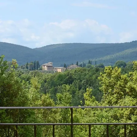 Villa L'ovile 8, Emma Sovicille